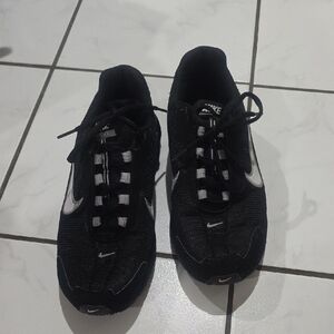 Nike Black and White Athletic Shoes
